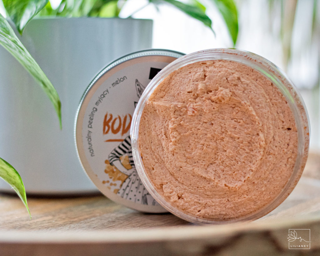 Naturalny peeling myjący